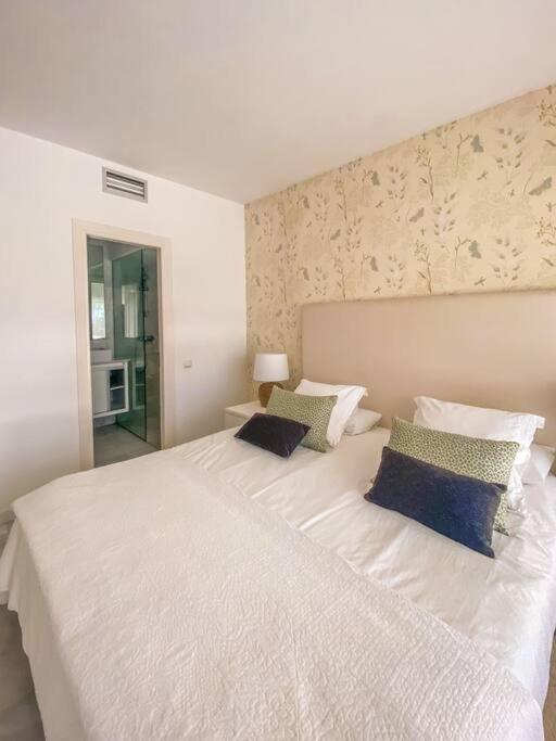 אסטפונה Alcazaba Beach Apartment מראה חיצוני תמונה