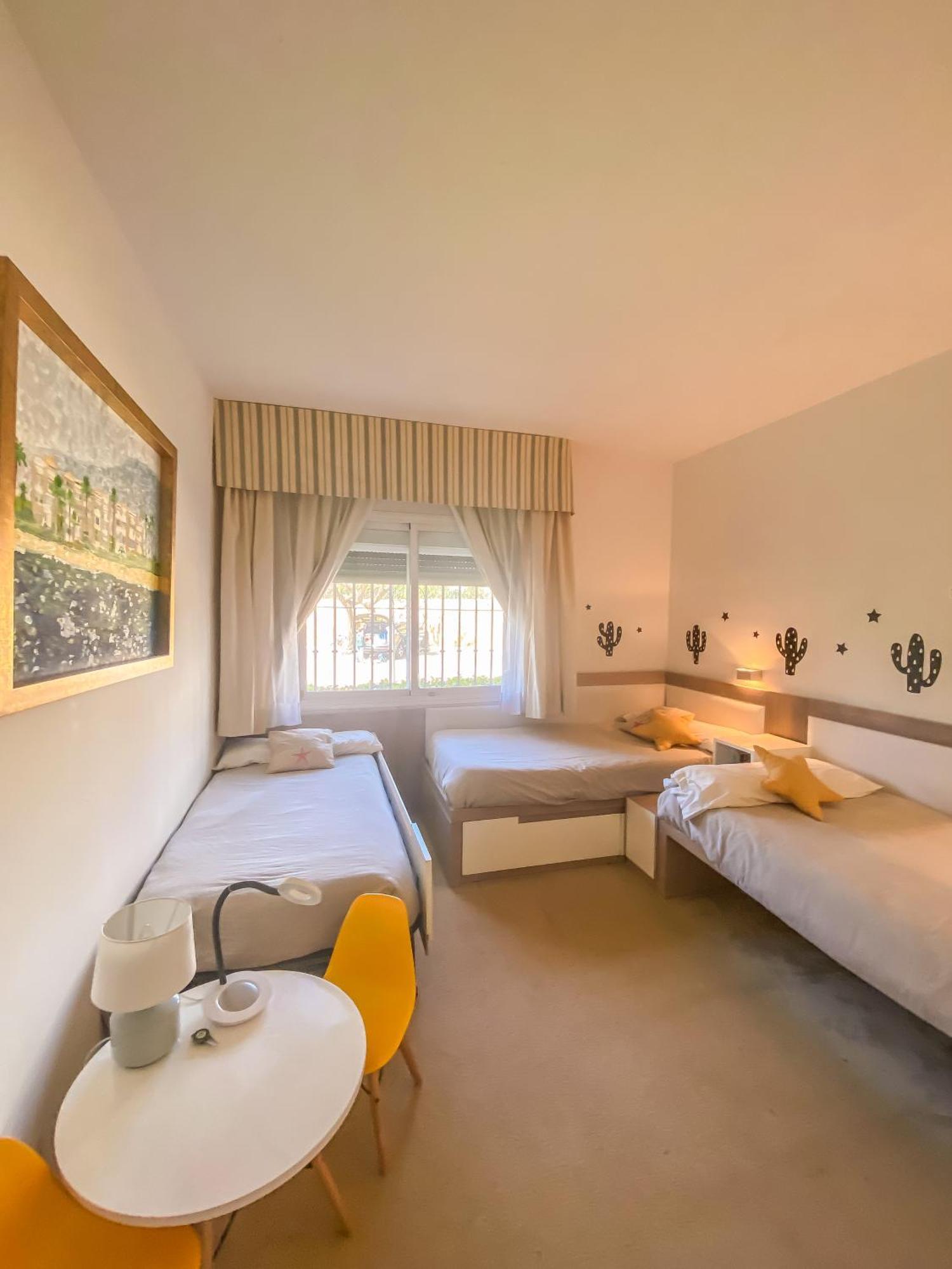 אסטפונה Alcazaba Beach Apartment מראה חיצוני תמונה